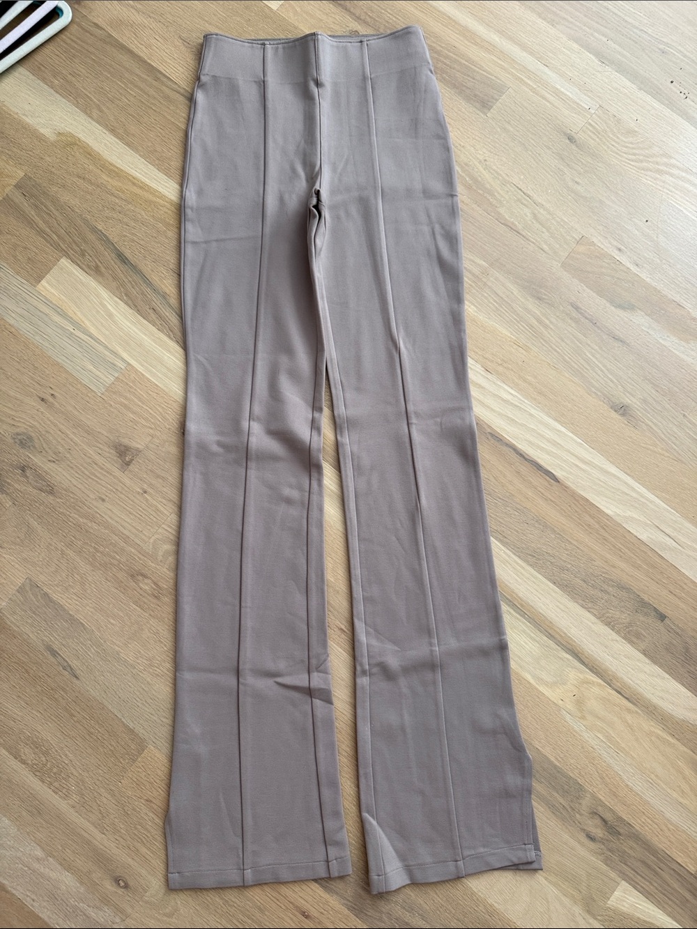 Abercrombie & Fitch Taupe Flare Knit Pants SIZE XS LONG